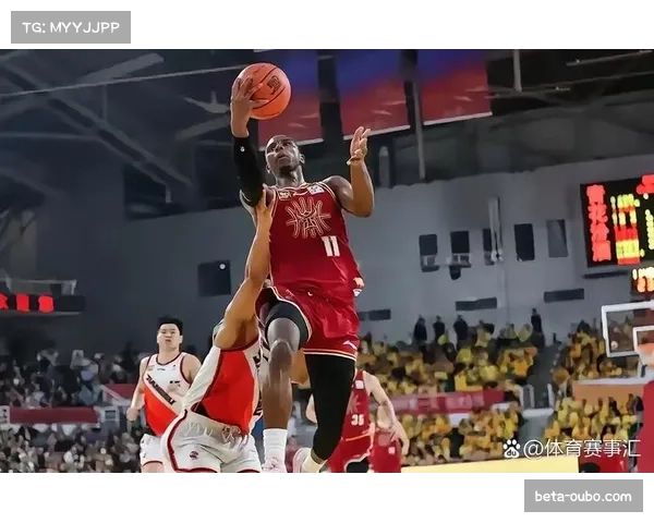 南京同曦本土球员爆发 季后赛边缘寻求突破